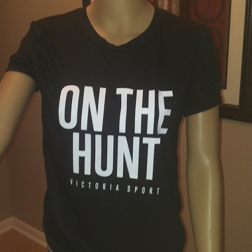 Victoria secret NWT on the hunt top